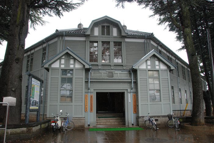 旧松本高等学校(あがたの森文化会館)写真_e0171573_23573219.jpg