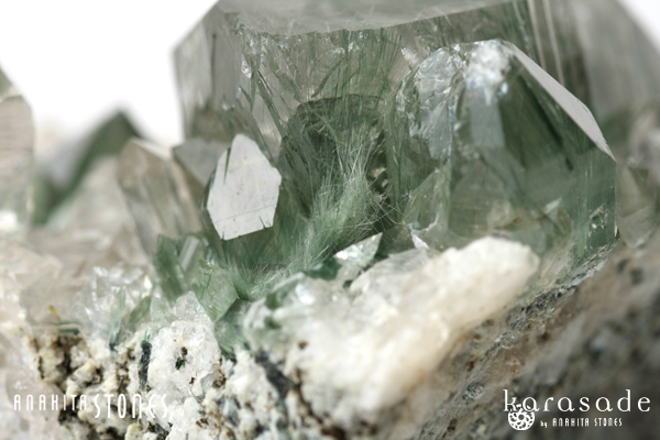 ルチルクオーツ　原石　ピンク鉱石は激レア ルチルクオーツ原石ピンク鉱石は激レア