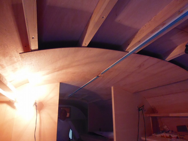 エアストリーム内装工事 現場雑感_a0130926_17373929.jpg