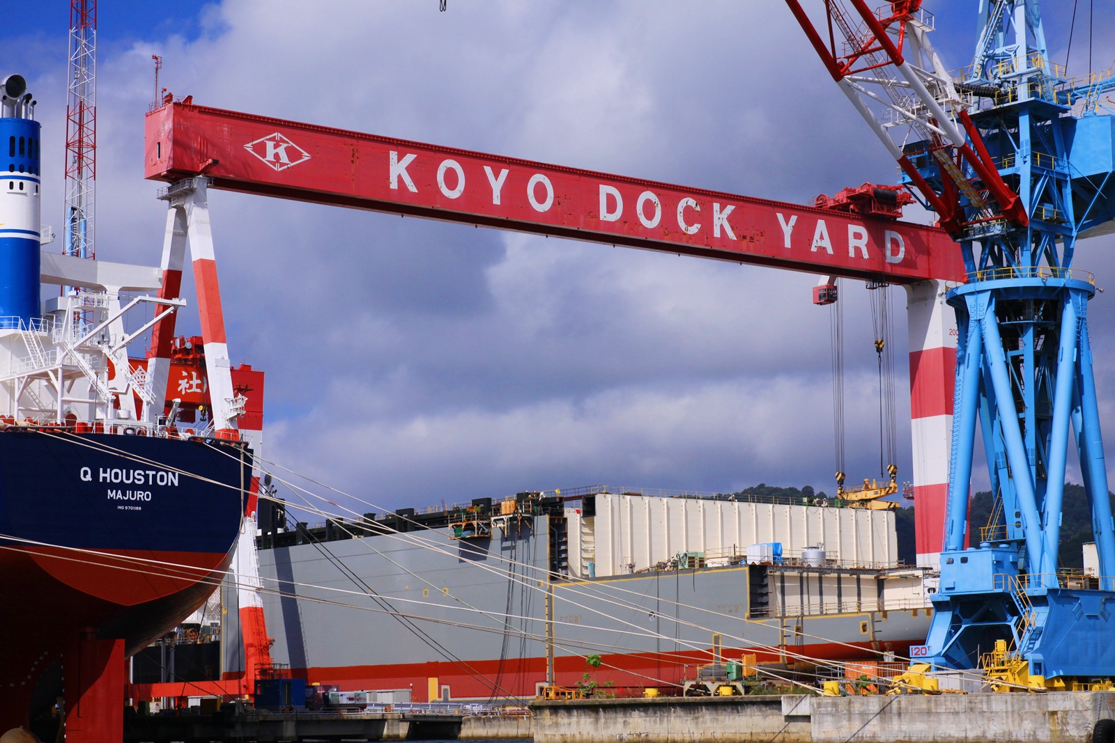 川崎汽船　14,000TEU　ｘ　5隻　今治造船へ追加発注へ　_b0279106_23331454.jpg