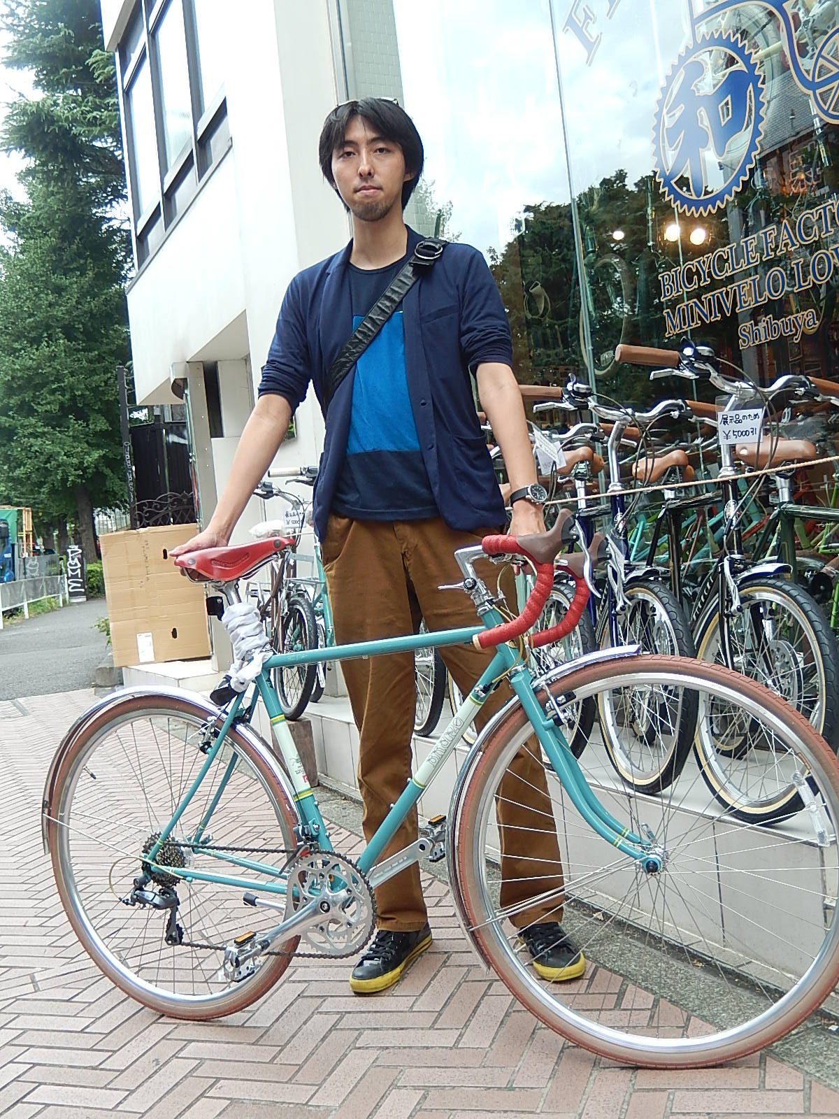 9月9日　渋谷　原宿　の自転車屋　FLAME bike前です_e0188759_1943870.jpg
