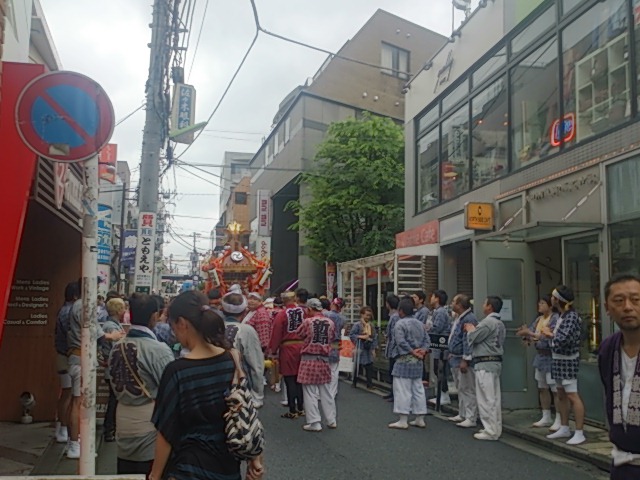 『わっしょいわっしょい祭りだわっしょい』_a0075684_212136100.jpg
