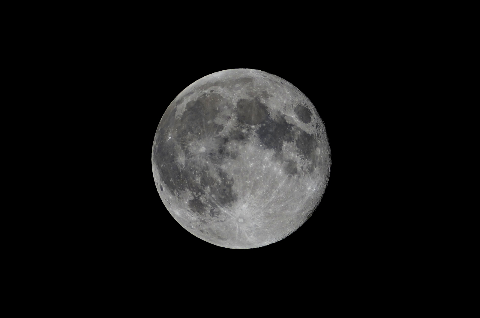 Super moon_e0108787_21575697.jpg