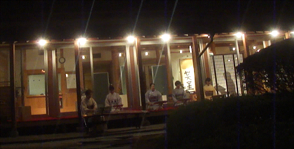 f0231709_20481292.gif