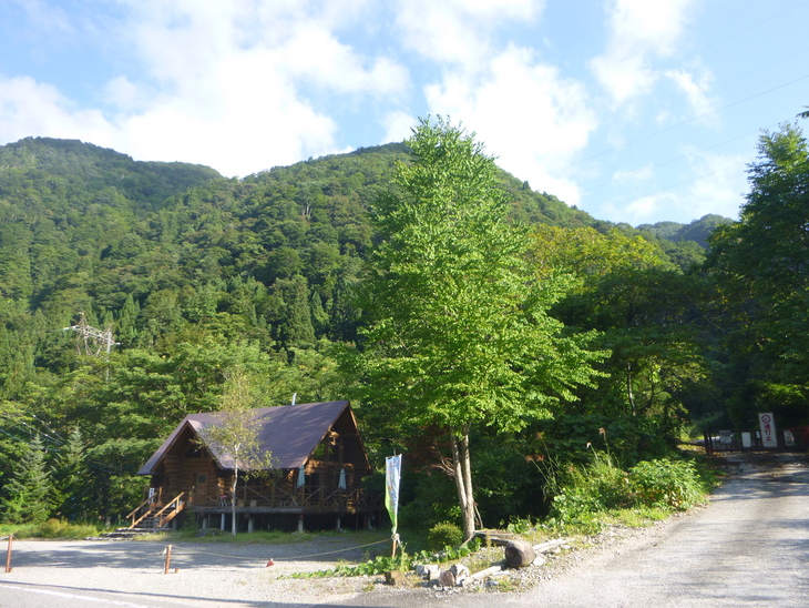 七姫山 (1,335M)　猛烈な藪途中撤退する_d0170615_851657.jpg