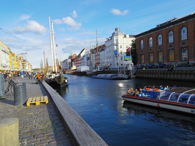 b0312126_00121565.jpg
