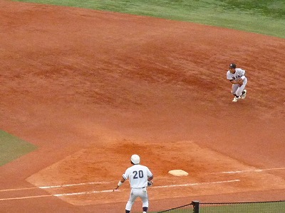 中央大対亜細亜大　９月４日　東都大学野球１部　後半_b0166128_2364649.jpg