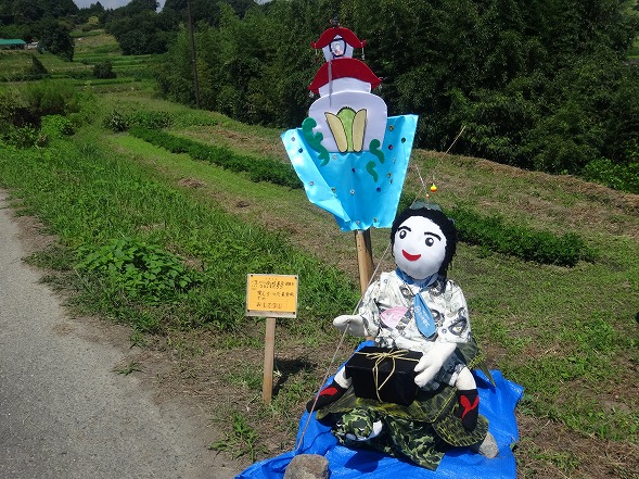 明日香村稲渕の案山子ロード_b0299042_1952552.jpg