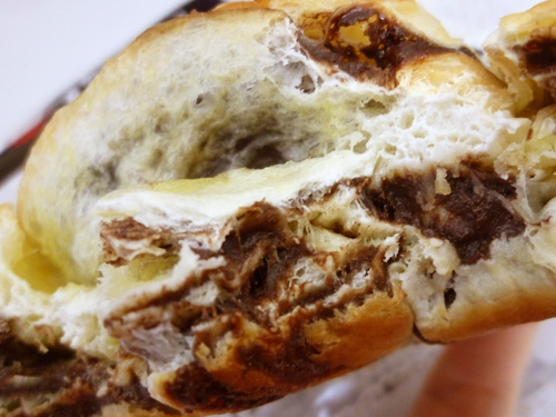 CROISSANT BAGEL CHOCO (クロワッサンベーグル チョコ)@サークルKサンクス_c0152767_1843225.jpg