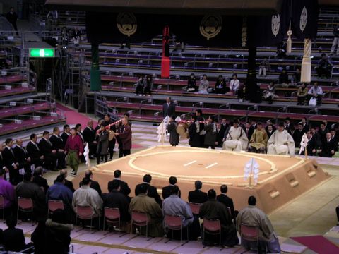 大相撲九州場所、土俵祭り!_b0005281_18555799.jpg