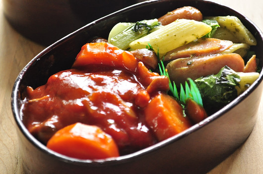 煮込みハンバーグ弁当_b0171098_14423119.jpg