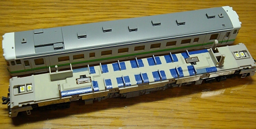 トミックス キハ40形1700番台 北海道色の車内加工_f0037227_225237100.jpg