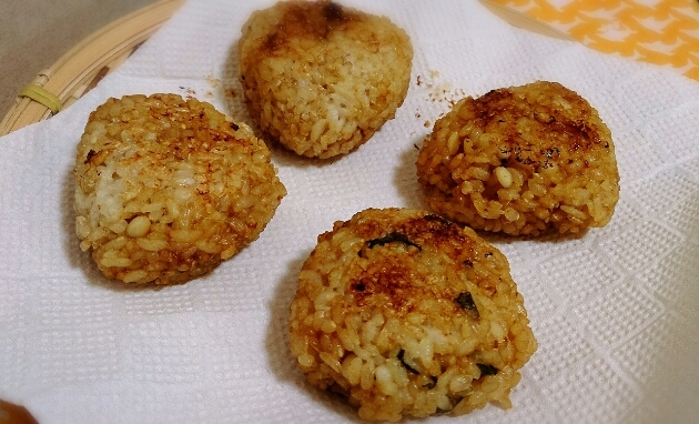 梅味噌焼きおにぎり&ダメ人間への道。_b0327149_21552045.jpg