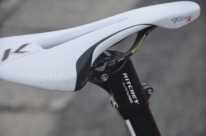 Wilier  Cento 1 SR    DURA Di2仕様_b0246207_17239100.jpg