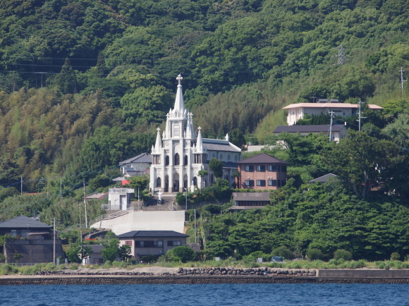 長崎元船桟橋からクルーズ船に乗って（伊王島に立ち寄る）_b0149867_18165295.jpg