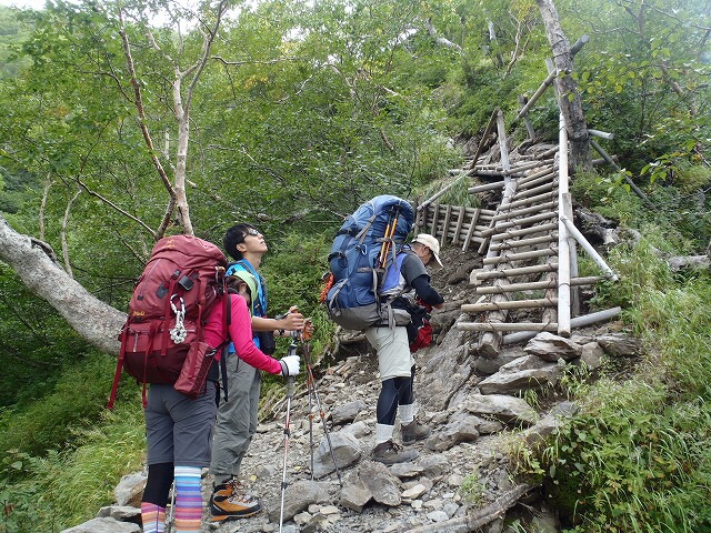 日本で、富士山の次に高い北岳へ(二俣〜八本歯ノコル〜北岳山荘)_b0326303_09061046.jpg