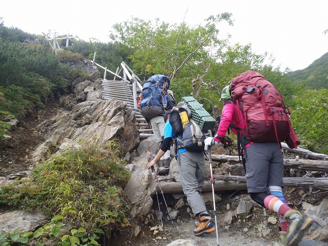 日本で、富士山の次に高い北岳へ(二俣〜八本歯ノコル〜北岳山荘)_b0326303_09071058.jpg