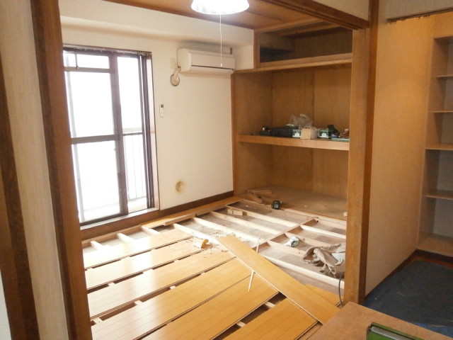 バリアフリー工事は・・。_a0214329_8352629.jpg