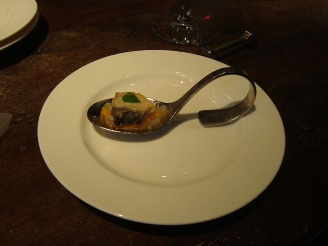 神泉「WINE 遠藤利三郎商店」へ行く。_f0232060_1920681.jpg