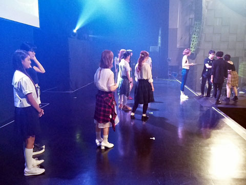 ヘアショー <STYLING COLLECTION S-feh KANSAI>バックステージレポート!_c0080367_15441624.jpg