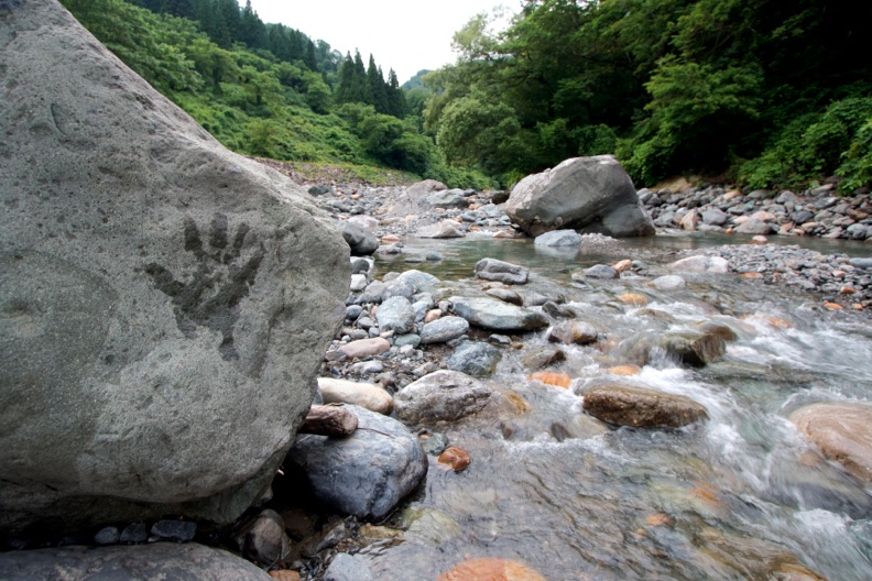 小滝川ヒスイ峡 - 明星山の大岩壁／糸魚川_d0133581_21485189.jpg