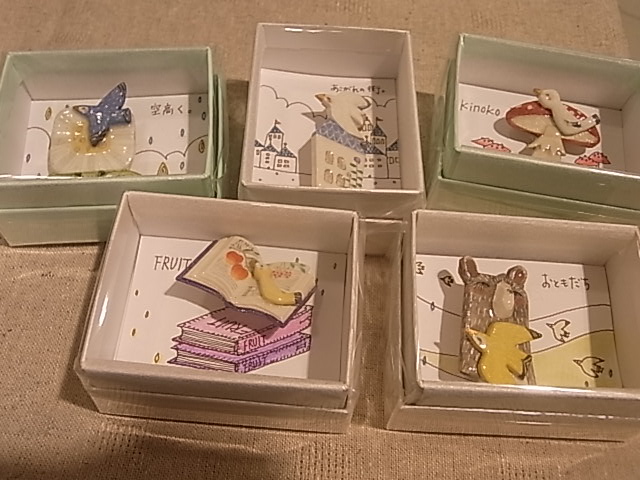 東急ハンズ梅田店10階インコと鳥の雑貨展の様子_d0322493_019588.jpg