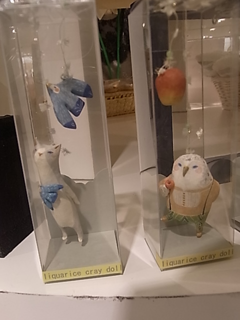 東急ハンズ梅田店10階インコと鳥の雑貨展の様子_d0322493_0211396.jpg