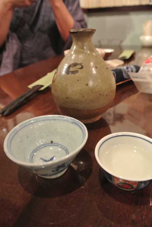 【週末土日だけ営業する日本酒と器の酒処・・・「押上文庫」(東京・押上)】_a0005436_12215065.jpg