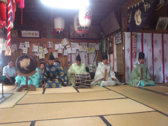 三島八幡神社例祭～稲刈りスタート～_e0317698_12354491.jpg