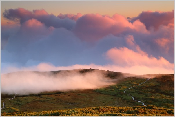 Smoke on the Hill_b0180907_23282672.jpg