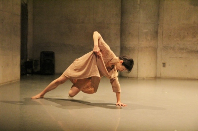 女性振付家の多彩さを満喫した「カトルカール」公演終わる_d0178431_01413135.jpg