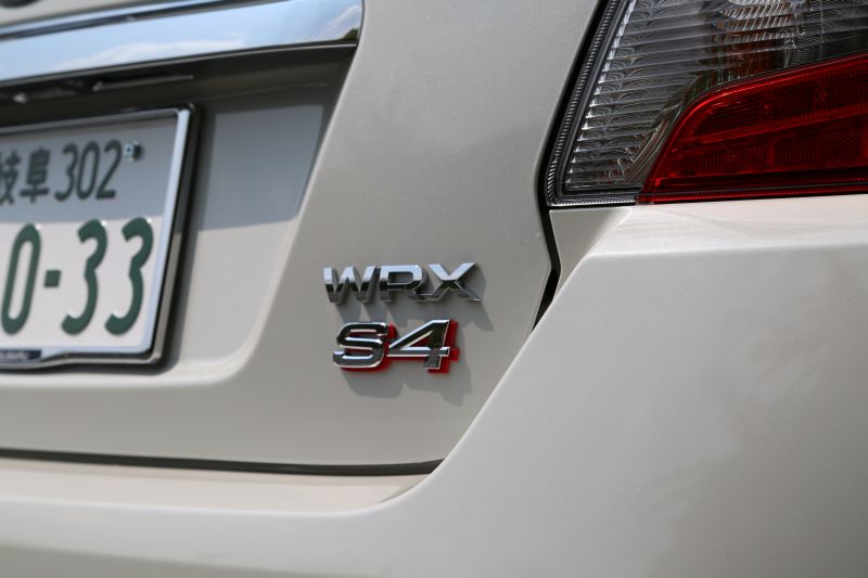 ＷＲＸ「Ｓ４」の長所と短所を徹底検証_f0076731_12230662.jpg