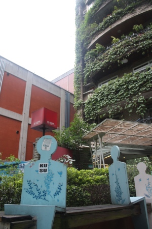 b0320746_07185780.jpg