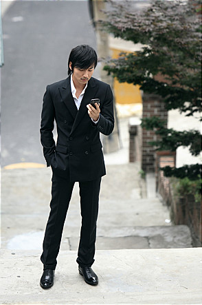 黒のスーツがかっこいいのにね ほっとひといき Break Time 黒のスーツがかっこいいのにね ほっとひといき Break Time