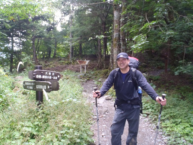 南アルプス 北岳へ~ 山よりグルメの珍道中!(下山~宴会)_c0147398_13412538.jpg