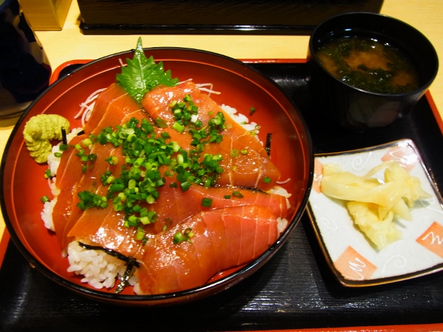 デパ地下でイートイン（三崎豊魚 池袋） : ぐうたらせいかつ2