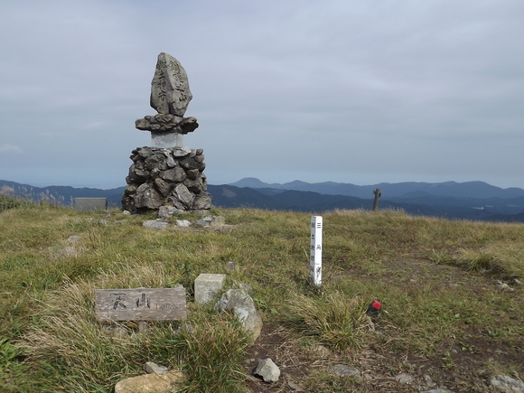 天山　秋の草花咲きはじめる_a0206345_1824052.jpg