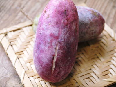 山暮らしの醍醐味!!むかご、アケビ、やまぼうしの果実・・・秋の味覚が盛りだくさんです!_a0254656_18424250.jpg