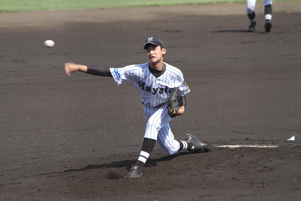 平成２６年度神奈川県高等学校野球秋季県大会　準々決勝　横浜隼人×平塚学園_a0269666_1758523.jpg