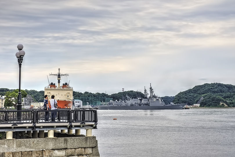 横須賀　砕氷艦「しらせ」停泊中_a0160618_05115362.jpg