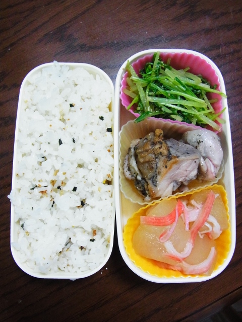 ある日のお弁当（冬瓜の煮物）_b0287241_1871744.jpg