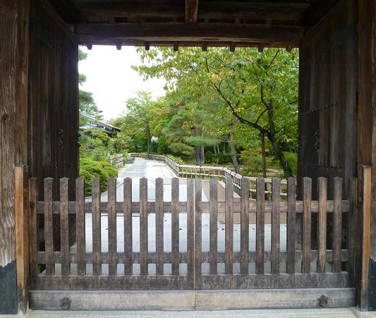 秋の休日・お墓参り・ランチ・国立博物館へ。_f0181251_1544242.jpg
