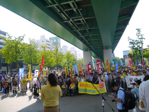 14/9/23秘密保護法と集団的自衛権に反対集会+デモに1700人(名古屋)_c0241022_22391491.jpg