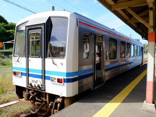 「島根県・邑南町 A級グルメの街 Ajikura ハーブと石見ポーク耕すシェフのランチコース」_a0000029_18421072.jpg