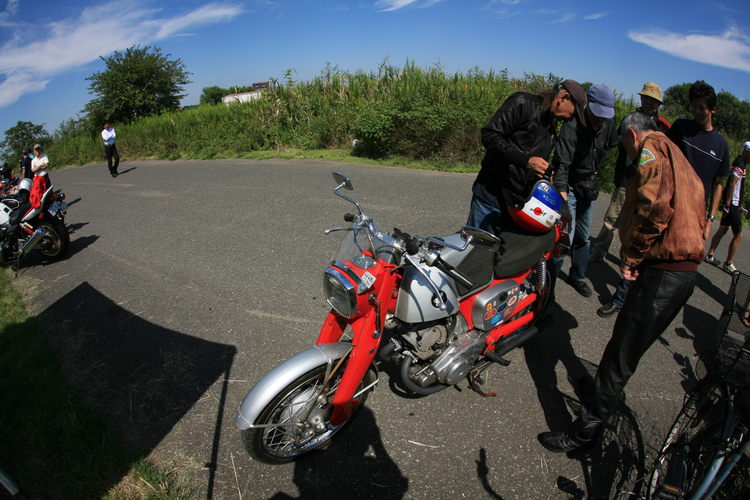 9月21日の「旧式バイクで集まろう 」_d0326610_044992.jpg