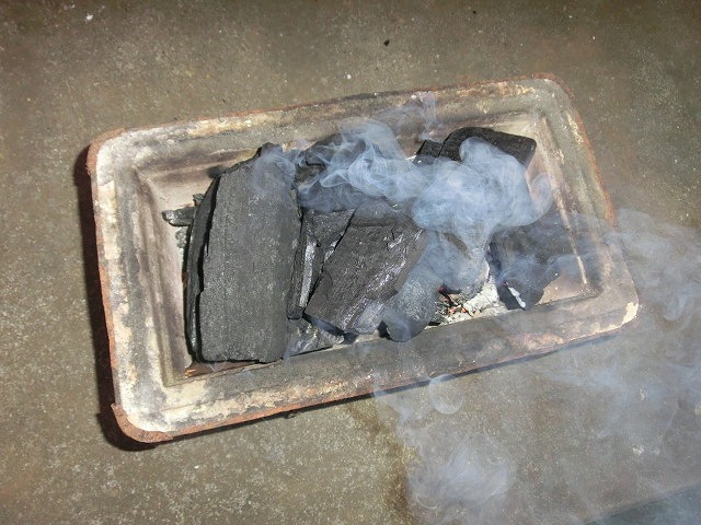 バカ美味! 1匹90円 七輪で楽しむ秋の味覚「サンマの塩焼き」_f0141310_74911.jpg