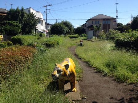 水道みちと緑道緑地（１）　東林間から大和市方面へ_b0330040_23181841.jpg