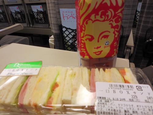 【青森・弘前りんご旅】最終回 はやぶさで帰宅_c0042960_172377.jpg