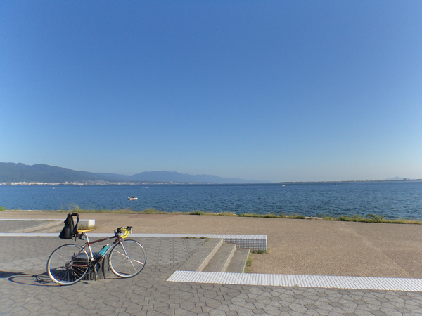快晴の琵琶湖と自転車と・・・・・_c0266004_17571482.jpg