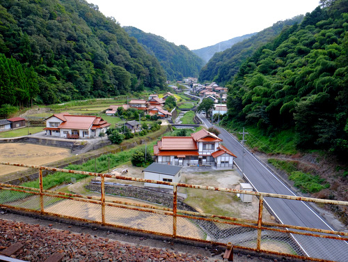 島根・邑南町 三江線の宇都井(うづい)駅」_a0000029_23132918.jpg
